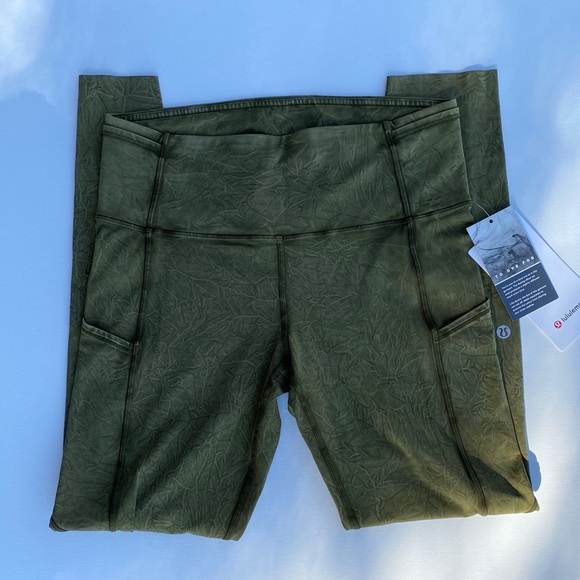 SOLD NWT Lululemon Fast and Free Tight 25” - Picture 13 of 14